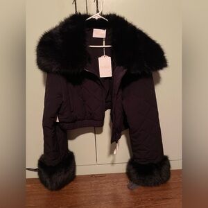 Elegant Black Fur-Trimmed puffer Jacket - Selkie Medium